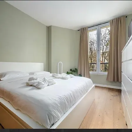 Elegant 2br Metro Close To Paris * Issy-les-Moulineaux